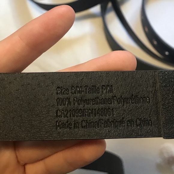 Gold buckle belt - Picture 3 of 3